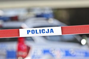 Garwolin. Martwy płód za przystankiem autobusowym w m. Sulbiny