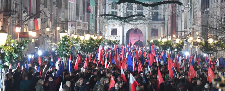 Rocznica śmierci Pawła Adamowicza. Tłumy w Gdańsku: 365 dni to za mało, by zapomnieć