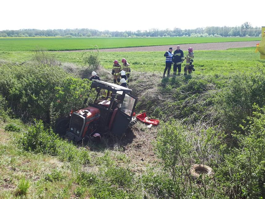 Opolskie. Traktor wpadł pod pociąg towarowy. Nie żyje 58-letni rolnik