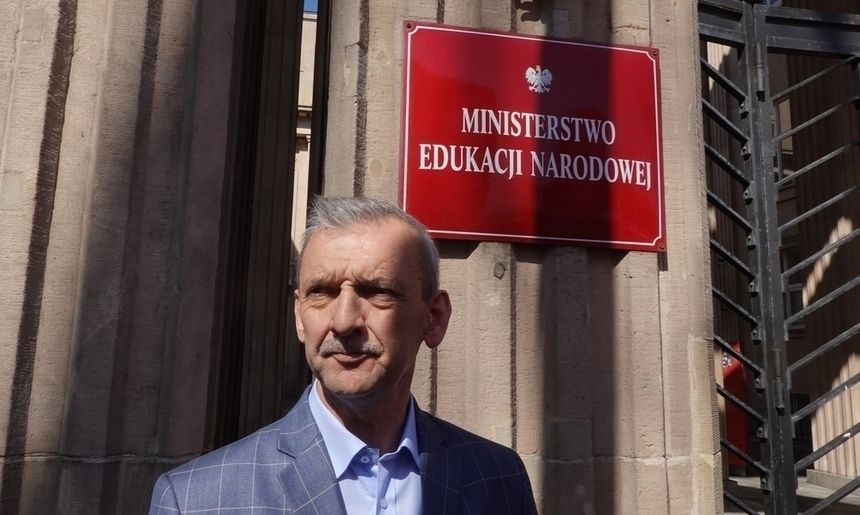 Strajk nauczycieli we wrześniu? Broniarz potwierdza datę referendum