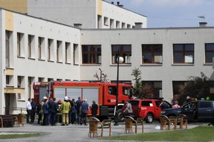 Brześć Kujawski. Autor strzelaniny polował na polonistkę?