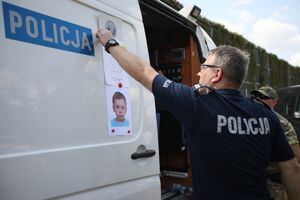 Ojciec Dawida wysłał matce chłopca dramatycznego sms-a. NOWE FAKTY ws. zaginionego 5-latka