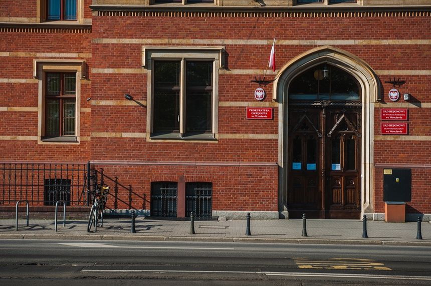 Wrocław. 17-latek zaatakował nożem pielęgniarkę. Są zarzuty