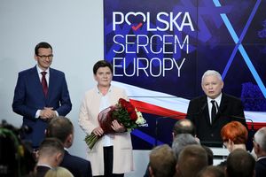 Kto zastąpi europosłów? Kiedy odbędzie się rekonstrukcja rządu? 