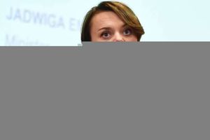 Emilewicz|undefined
