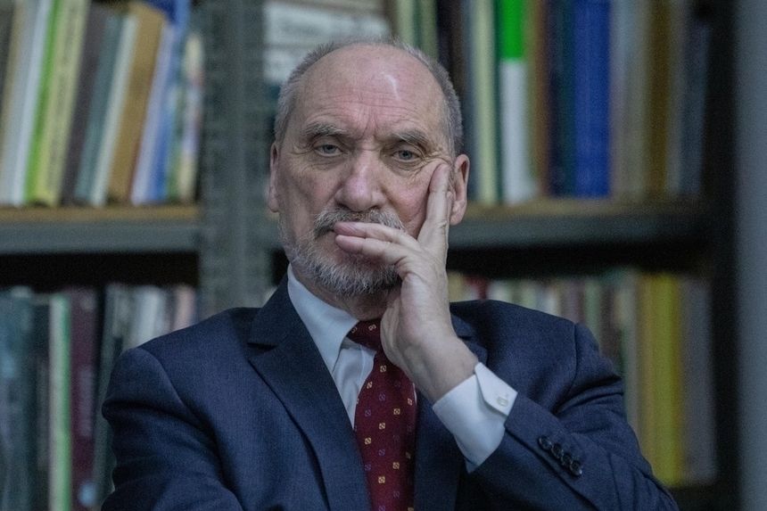 Strajk nauczycieli 2019. Antoni Macierewicz skrytykował protest pedagogów 