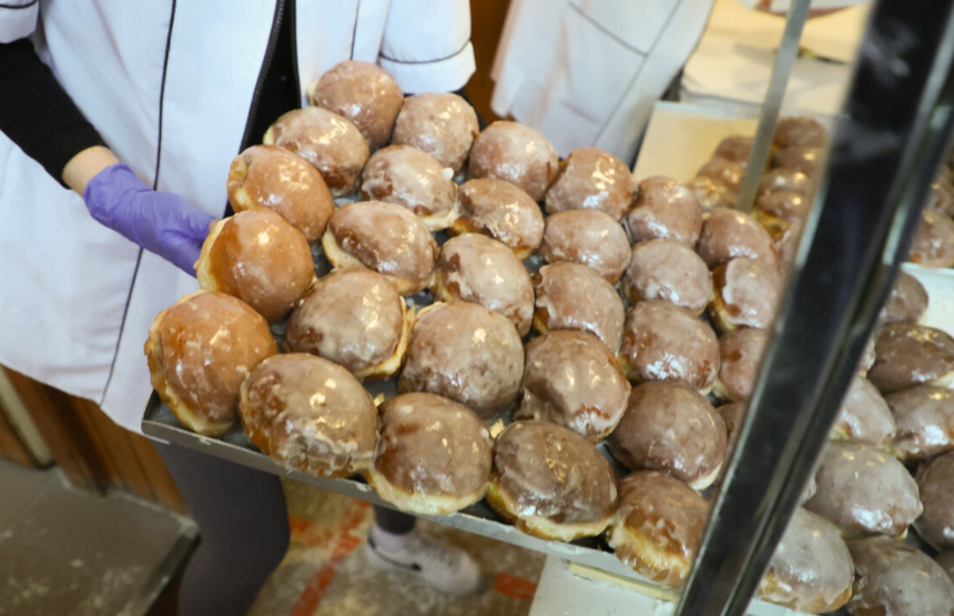 pączki, Cukiernia 