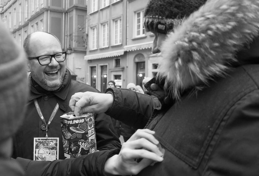 paweł adamowicz wośp|undefined