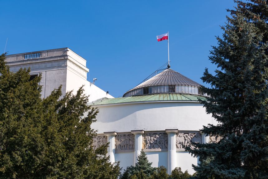 Sondaż Kantar. PiS mocnym liderem, w Sejmie 5 ugrupowań|undefined