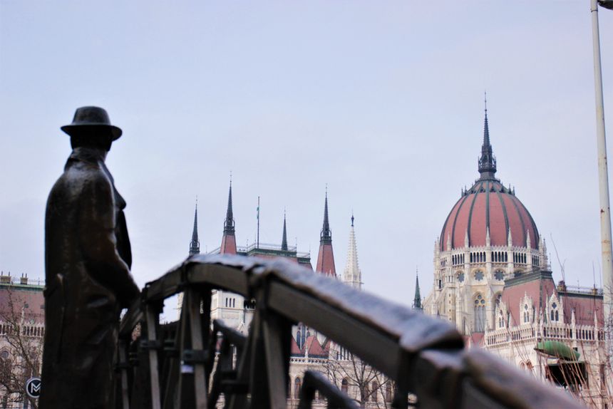 Węgry. W Budapeszcie usunięto pomnik byłego premiera Imre Nagya|undefined