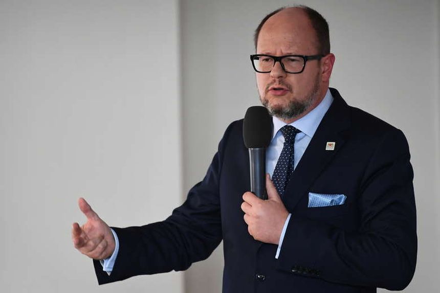 Adamowicz|undefined