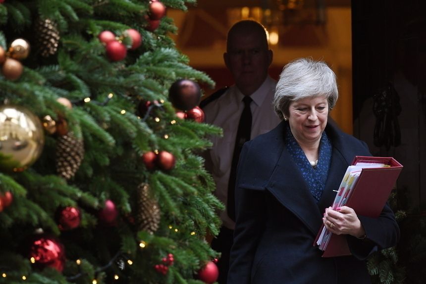 Wielka Brytania. Theresa May straciła/zachowała stanowisko|undefined