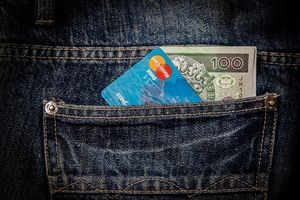 Płaca minimalna 2020 - ile brutto, a ile netto na rękę? Ile wyniesie pensja minimalna w 2020? [INFORMACJE]