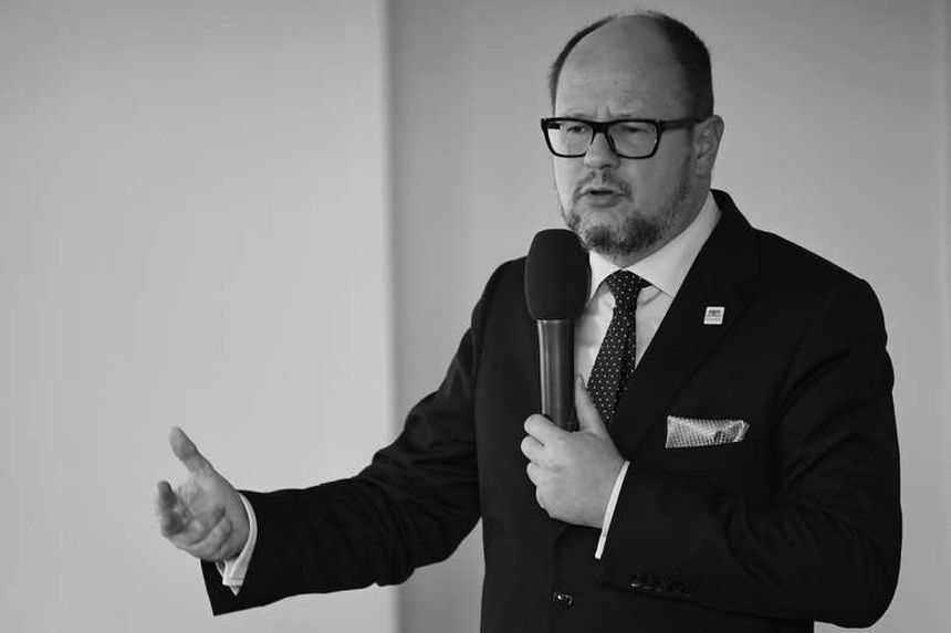 Adamowicz|undefined