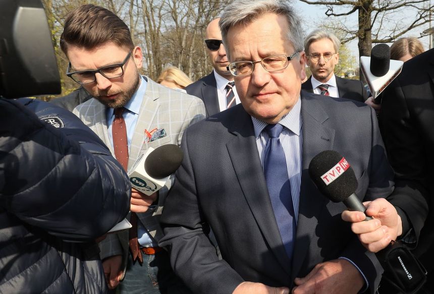 Komorowski w prokuraturze|undefined