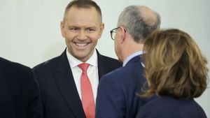 Karol Nawrocki i Włodzimierz Czarzasty na posiedzeniu RBN