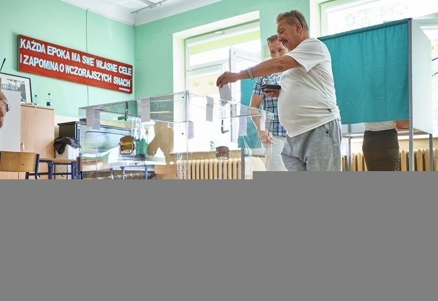 Eksperci ostrzegają przez naleketryzowanymi urnami wyborczymi|undefined