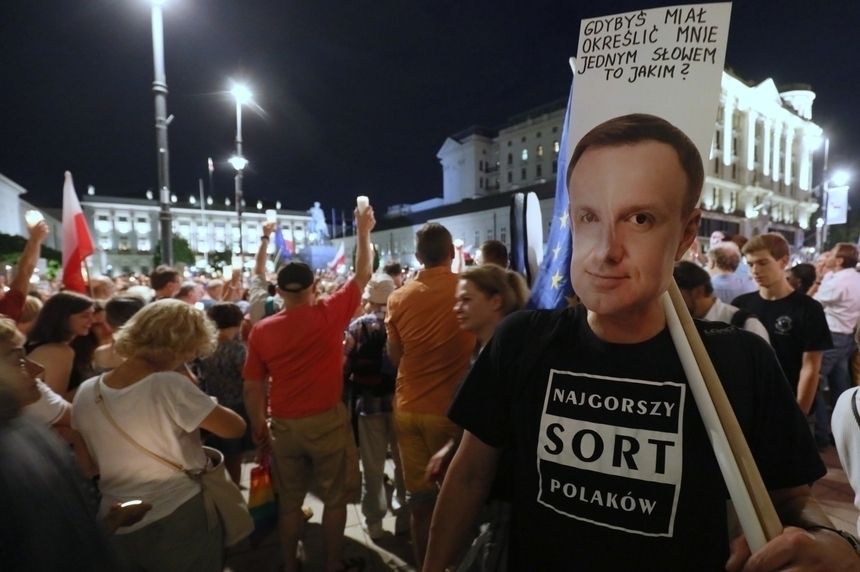 Protest w obronie sądownictwa|undefined