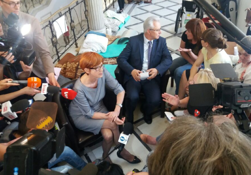 Elżbieta Rafalska |undefined