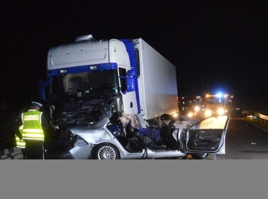 Lubelskie. Wypadek pod Biłgorajem, dwie osoby nie żyją|undefined