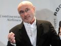 Phil Collins podczas gali wprowadzenia do Rock And Roll Hall Of Fame w 2010 roku