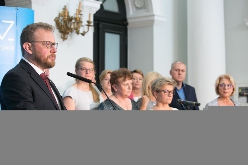 Pielęgniarki i położne podpisały poozumienie z Ministerstwem Zdrowia|undefined
