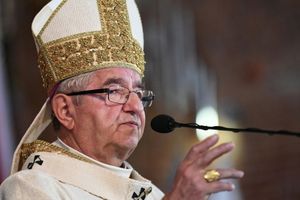 Pierścienń Inki. Abp Głódź chwali Jacka Kurskiego za zmany w TVP|undefined