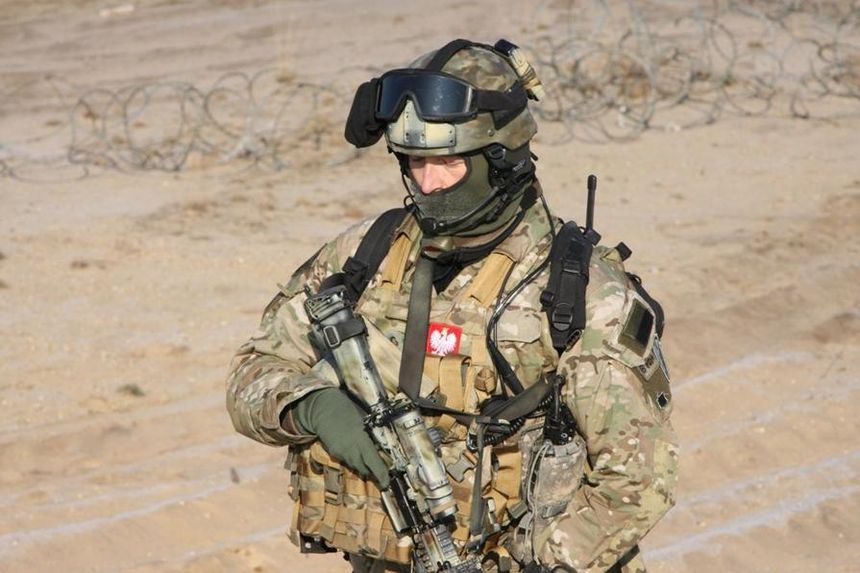 Polscy komandosi odbili zakładników w Afganistanie. Macierewicz podaje szczegóły|undefined