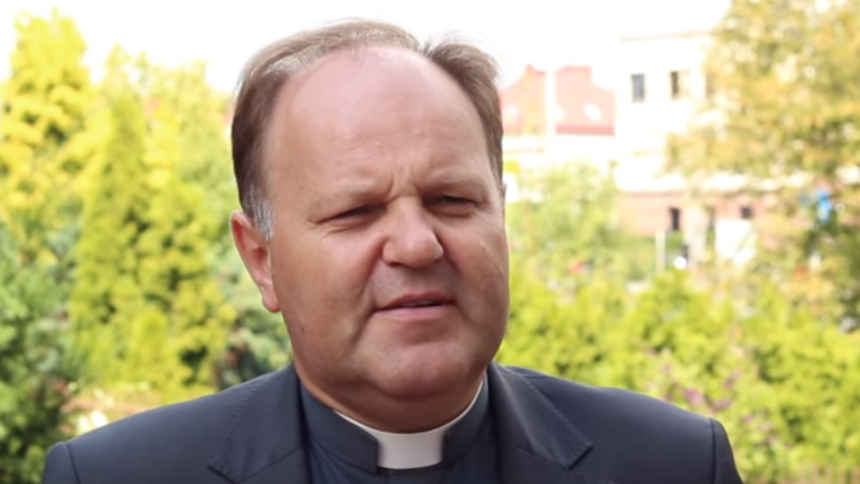 Ksiądz sowa|undefined