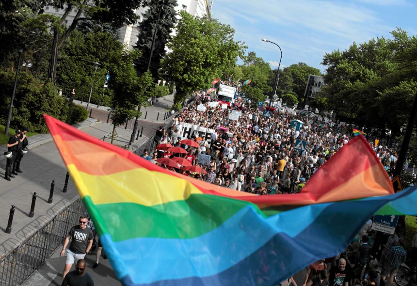 LGBT|undefined