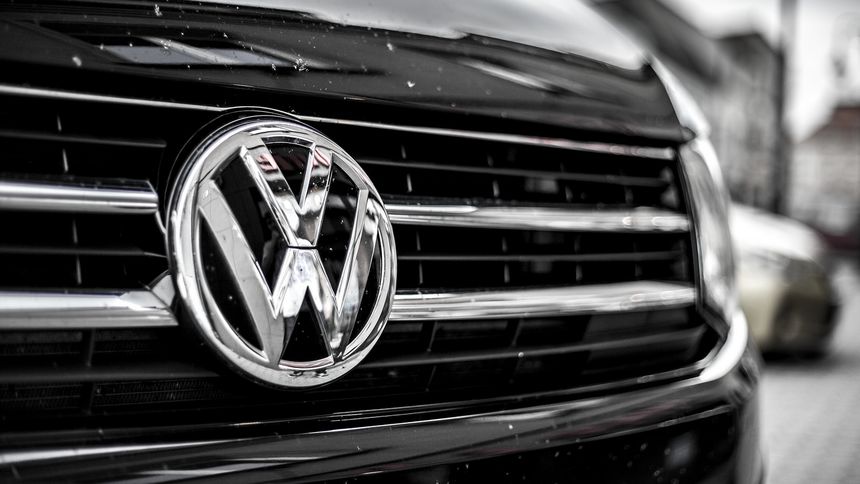VW|undefined
