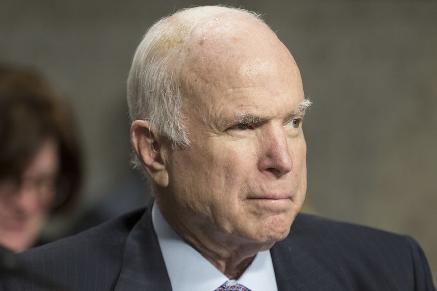 USA. Senator John McCain przerwał leczenie raka|undefined