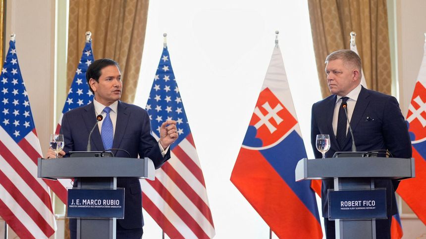 Sekretarz stanu USA Marco Rubio i premier Słowacji Robert Fico