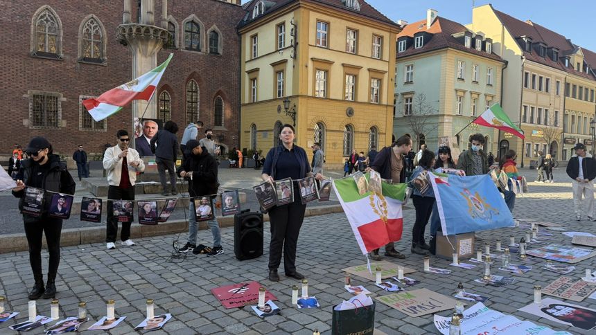 Irańczycy wyszli na ulice w polskich miastach