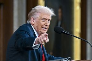 USA. Obywatele popierają flagowy pomysł Trumpa