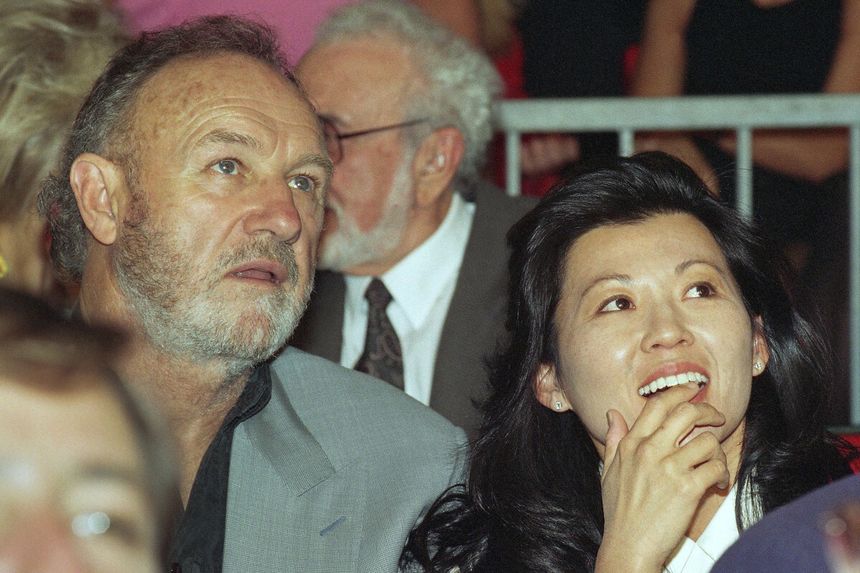 Gene Hackman i Betsy Arakawa