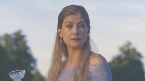 Rosamund Pike w 