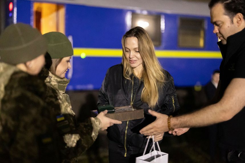Angelina Jolie na Ukrainie