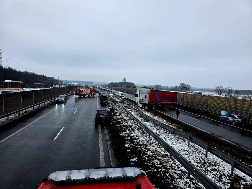 Karambol na S3/ Straż Pożarna w Polkowicach