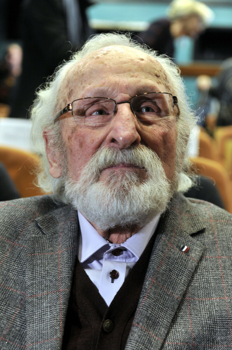 MIECZYSLAW WLODARSKI/REPORTER