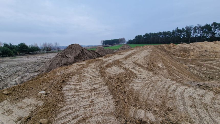 Budowa strzelnicy we wsi Węgielce
