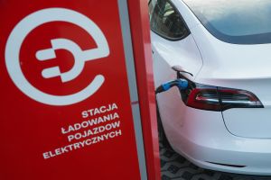 stacja ładowania aut elektrycznych
