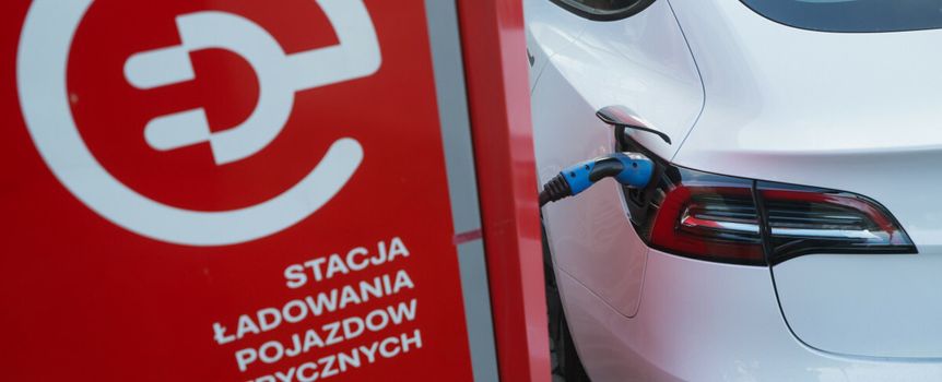 stacja ładowania aut elektrycznych