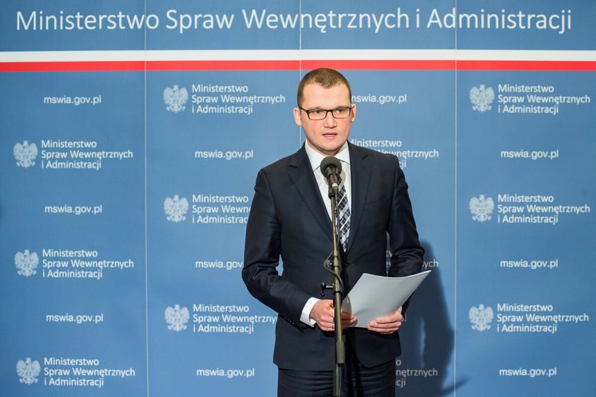 Briefiend prasowy Pawła Szefernakera, sekretarza stanu w Ministerstwie Spraw Wewnętrznych i Administracji