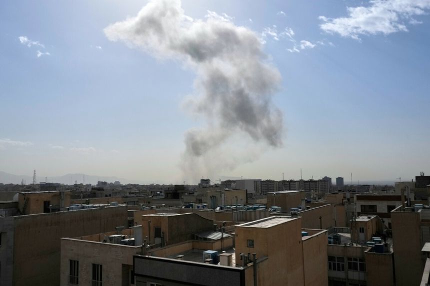 Iran. Co najmniej 15 ofiar uderzenia w halę sportową