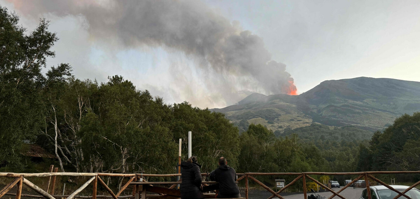 wulkan Etna erupcja