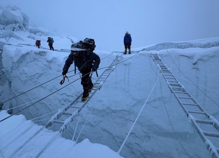 Khumbu Icefall, droga na szczyt Mount Everest