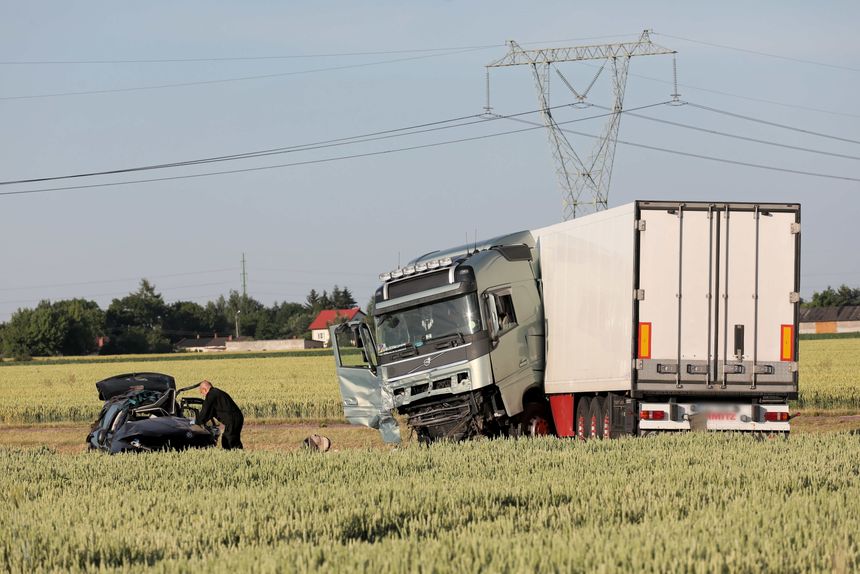 Elżbietów. W wypadku zginęło pięć osób, w tym troje dzieci