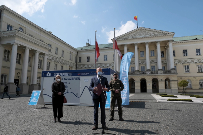 mobilny punkt szczepień