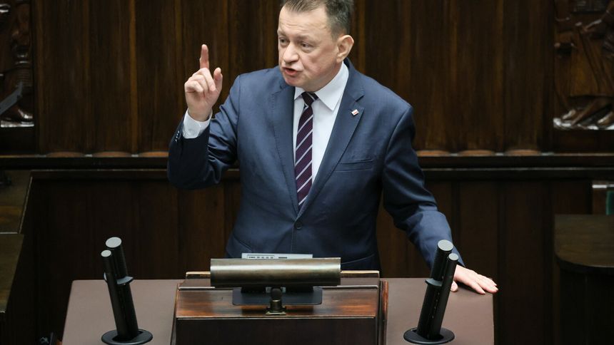 były minister obrony Mariusz Błaszczak w Sejmie